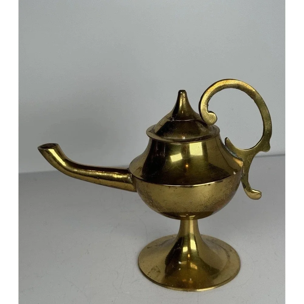 VTG Enesco Imports Brass Genie Lamp Oil Lamp Made In India Aladdin Style Decor